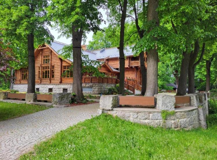 Urocze W Sercu Cieplic Apartment *